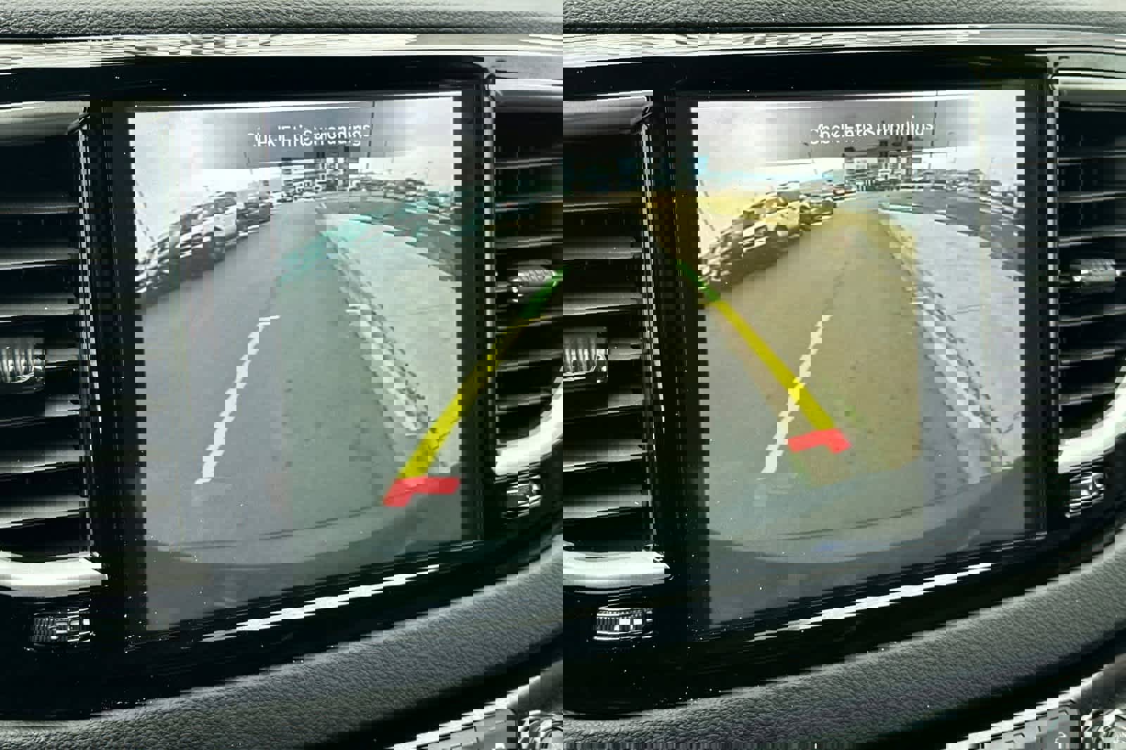 Used 2024 Chrysler Pacifica Touring-L image 20