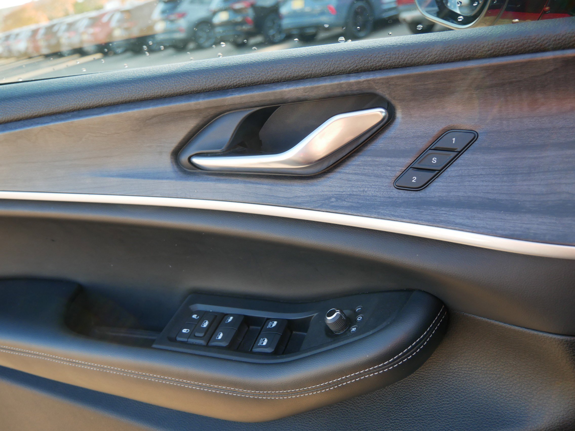 Used 2024 Jeep Grand Cherokee Limited 4xe image 27