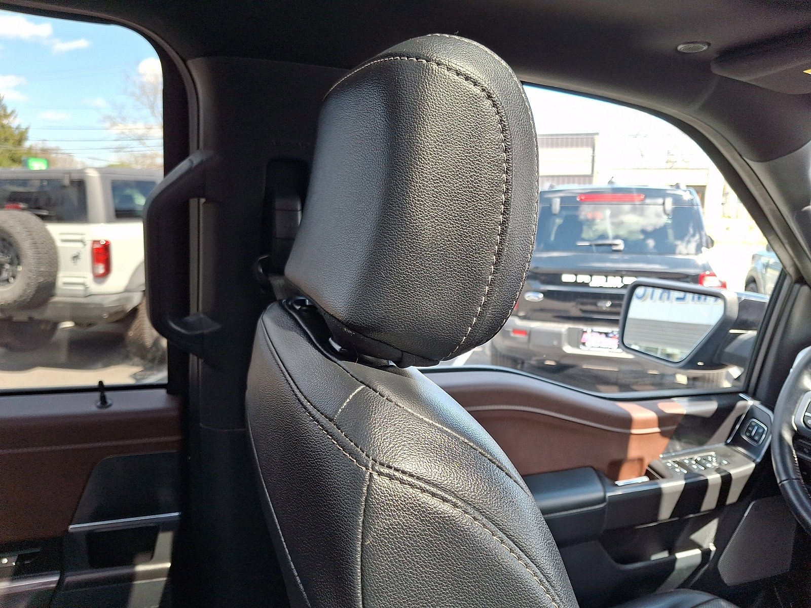 Certified 2023 Ford F150 Lariat w/ Equipment Group 502A High image 13