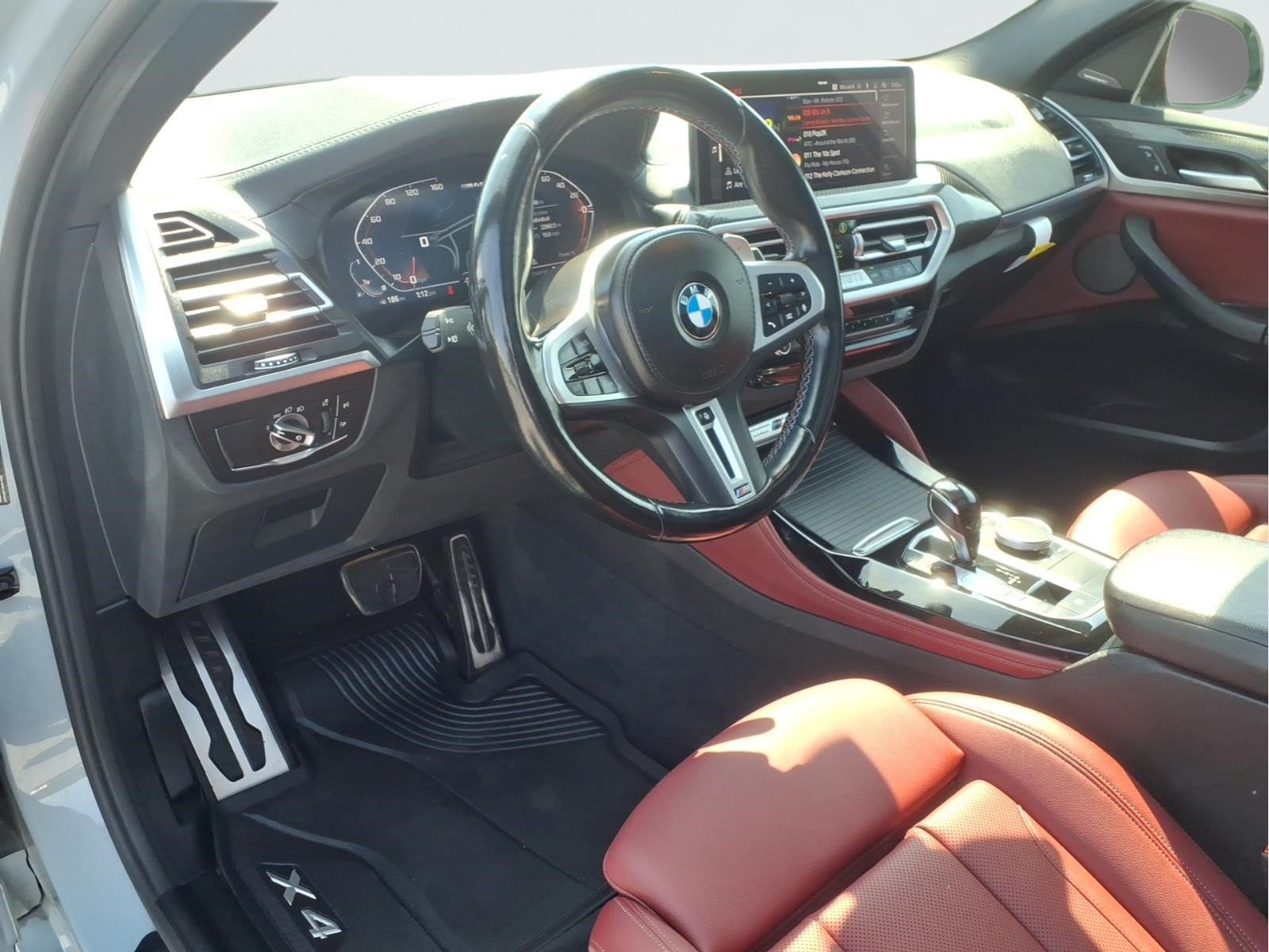 Used 2024 BMW X4 M40i w/ Premium Package AWD/4WD image 28