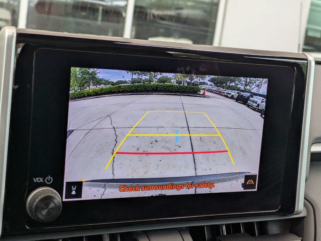 Used 2024 Toyota RAV4 LE FWD image 5