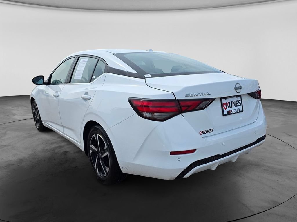 Used 2024 Nissan Sentra SV FWD image 6
