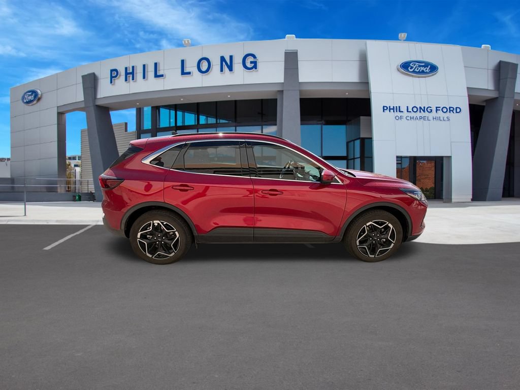 Certified 2026 Ford Escape Platinum w/ Premium Technology Package AWD/4WD image 8