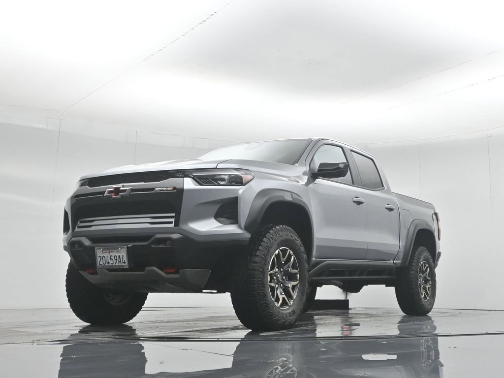 Used 2024 Chevrolet Colorado ZR2 w/ Technology Package image 48