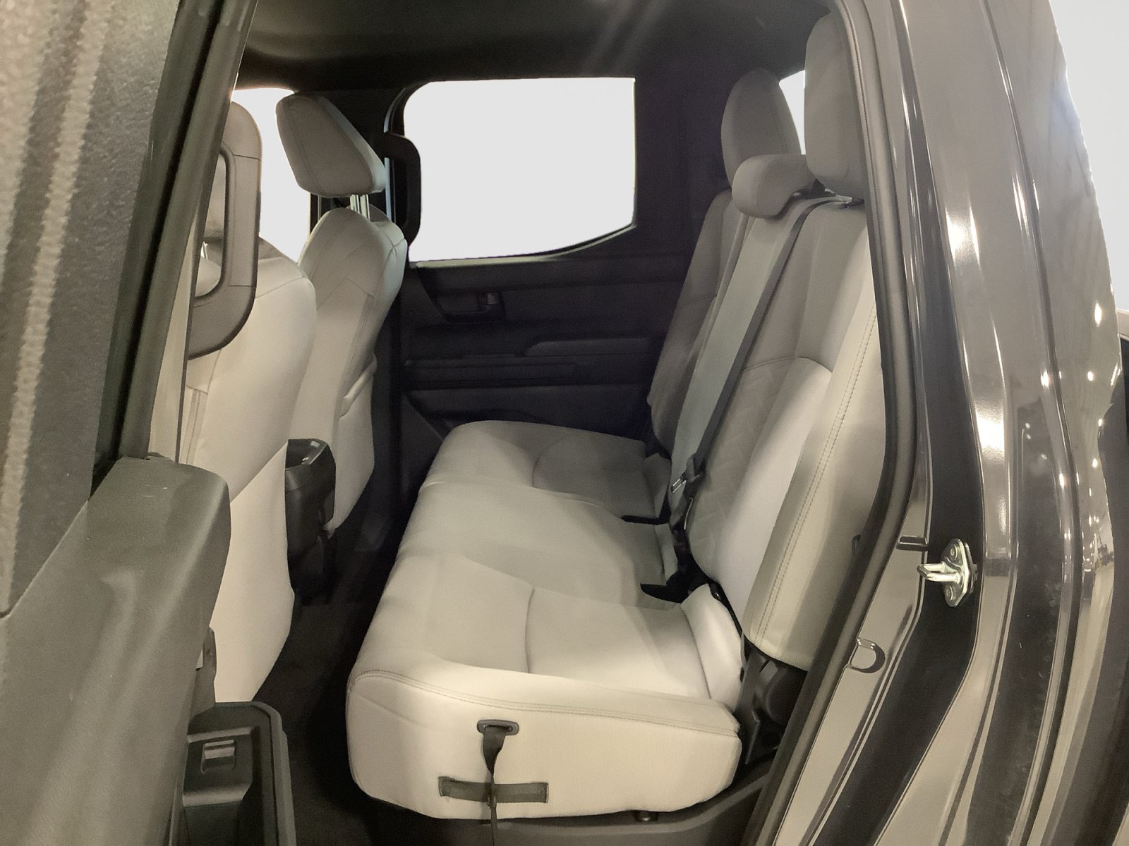 Used 2026 Toyota Tacoma SR5 RWD image 18