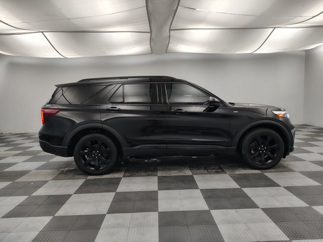 Certified 2024 Ford Explorer ST-Line w/ Class IV Trailer Tow Package AWD/4WD image 12