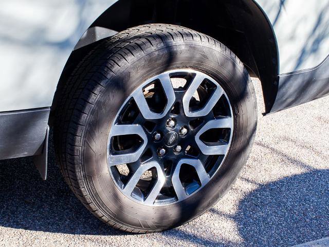 Certified 2023 Ford Maverick Lariat image 6