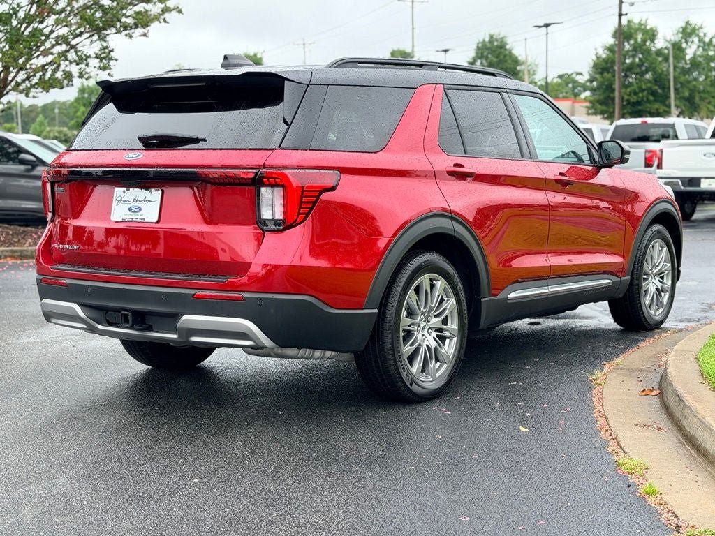 Certified 2025 Ford Explorer Platinum RWD image 7