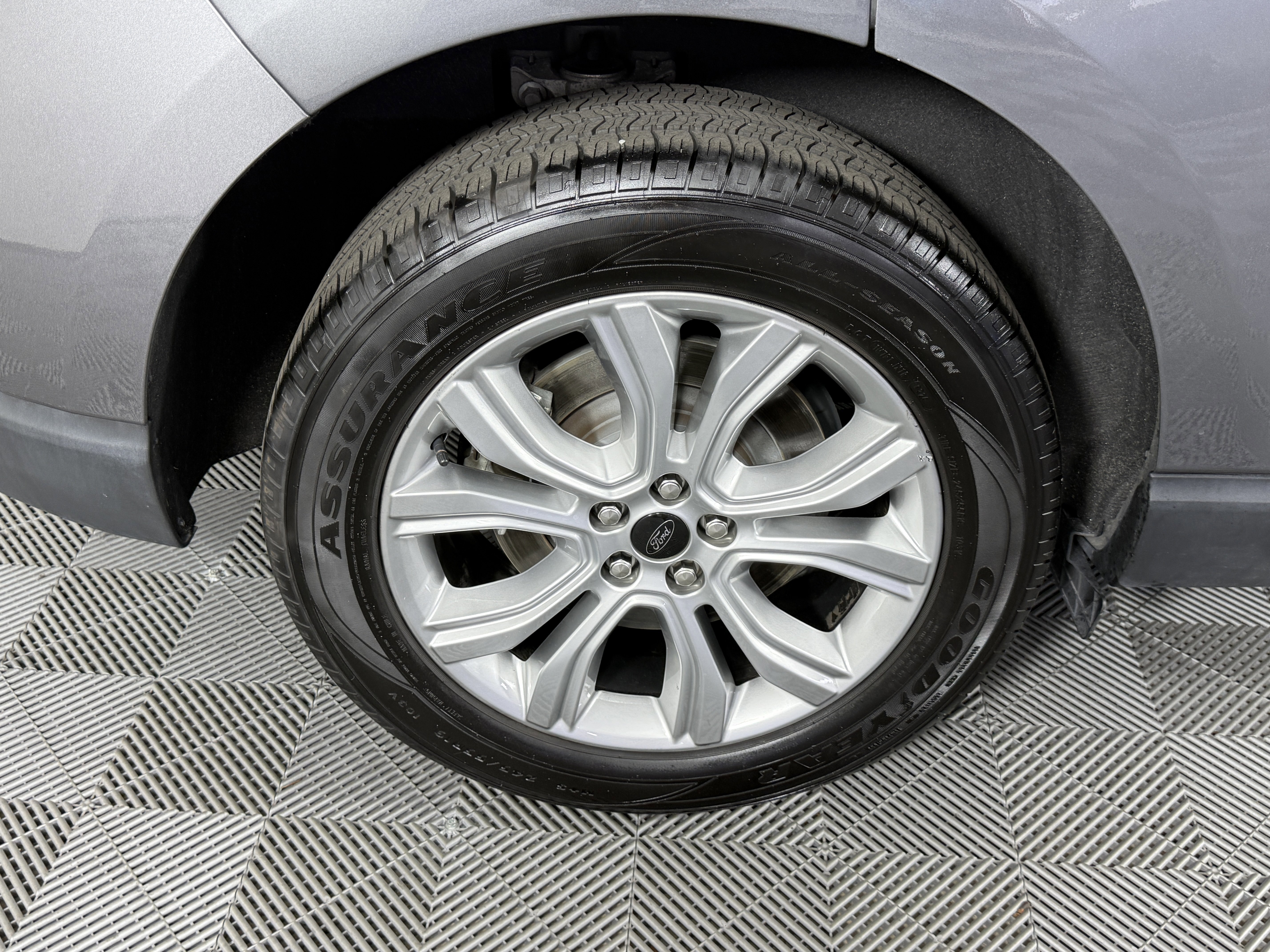 Certified 2023 Ford Edge Titanium w/ Cargo Accessory Package image 28