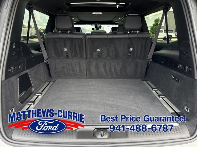 Used 2025 Jeep Grand Wagoneer L Series II Obsidian w/ Quick Order Packagew 28T AWD/4WD image 14