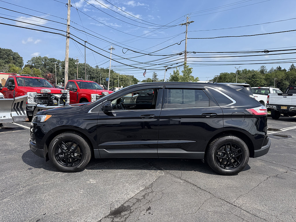 Certified 2023 Ford Edge SEL w/ Convenience Package AWD/4WD image 4