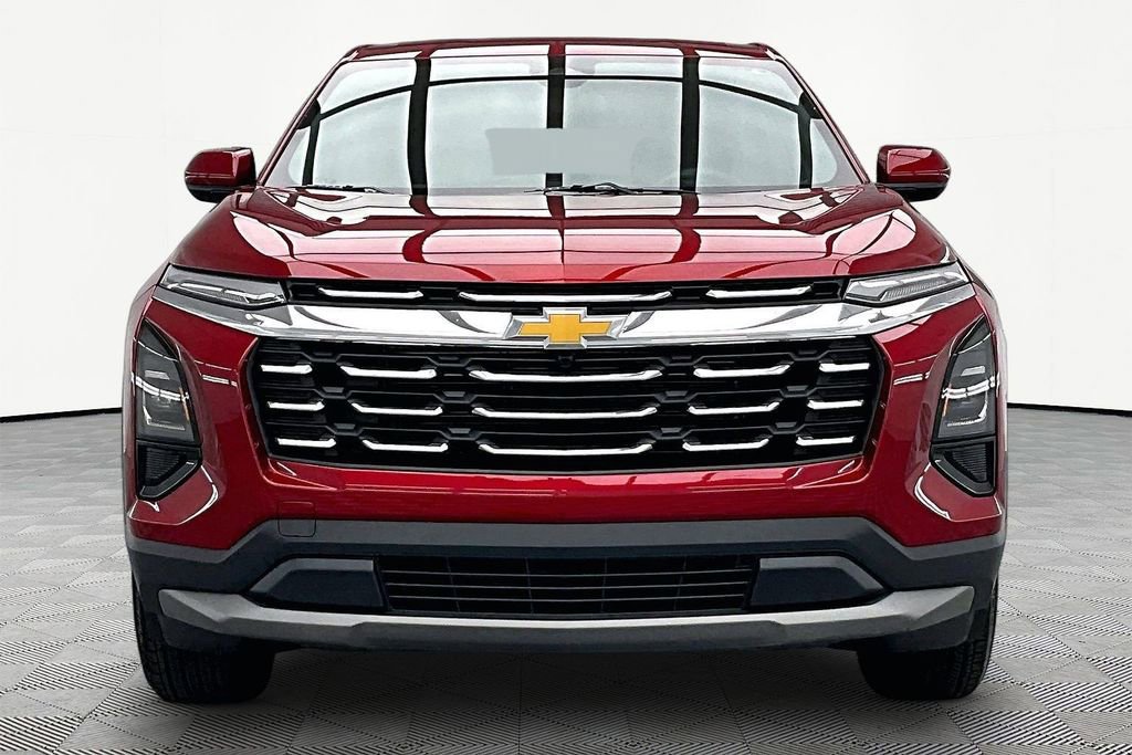 Used 2026 Chevrolet Equinox LT AWD/4WD image 3