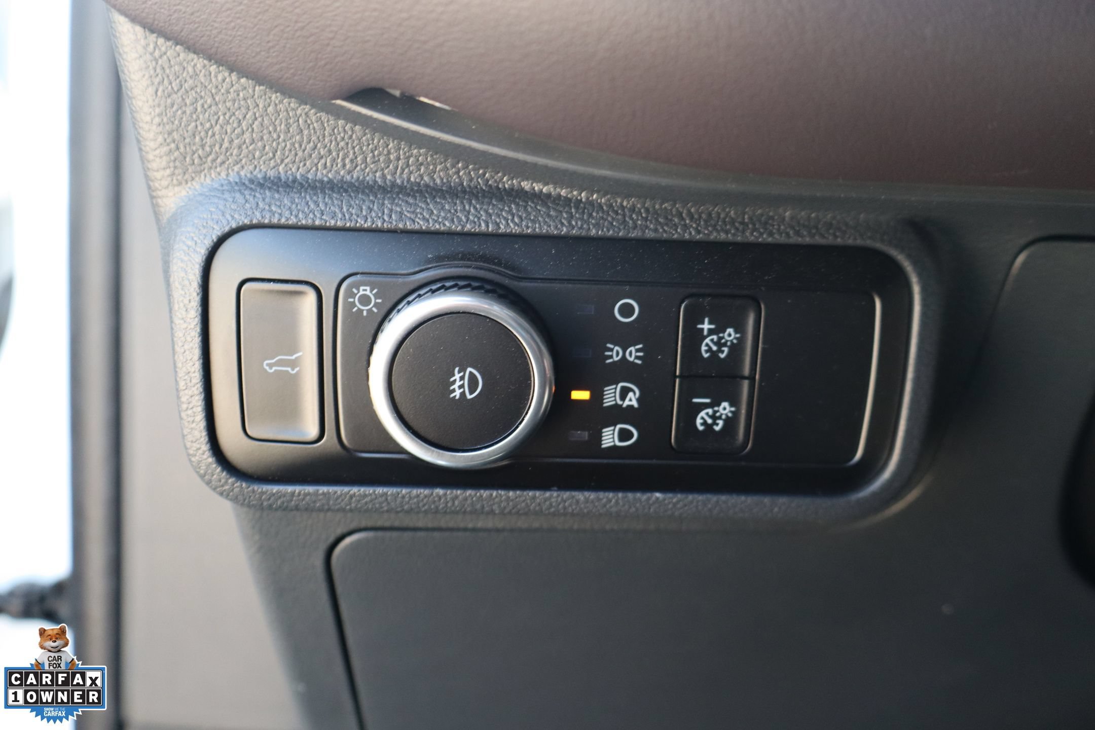Certified 2025 Ford Explorer Platinum RWD image 14