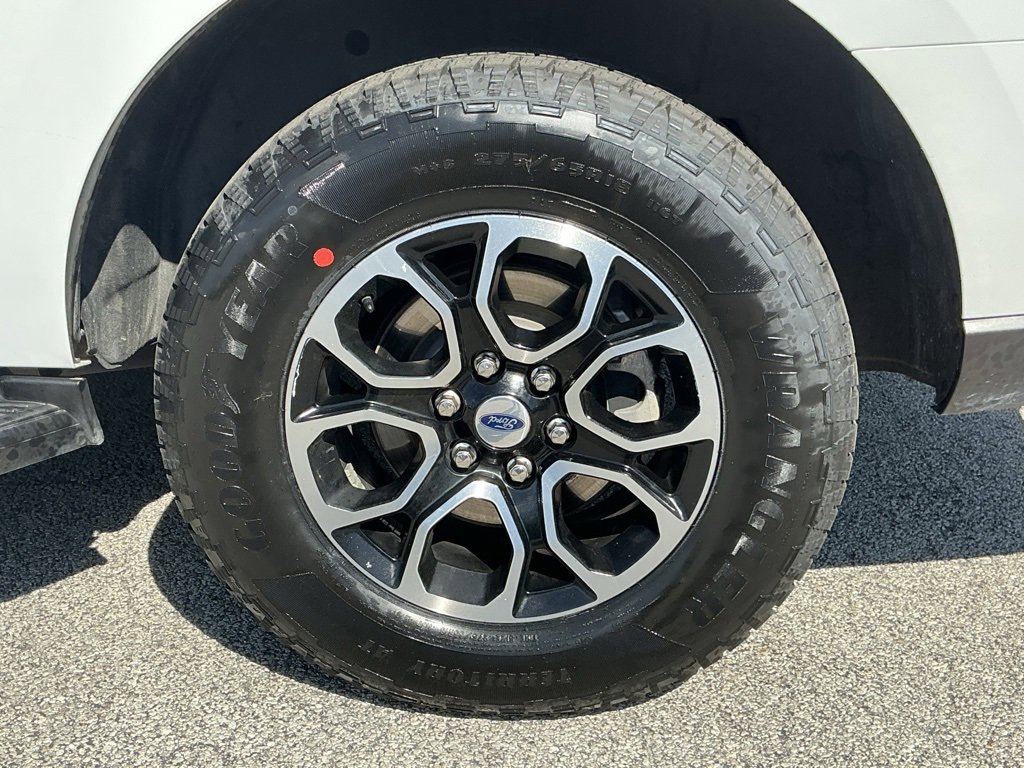 Certified 2024 Ford Expedition XLT image 24