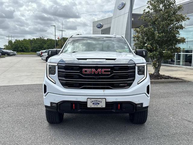 Used 2023 GMC Sierra 1500 AT4 w/ AT4 Premium Package AWD/4WD image 6