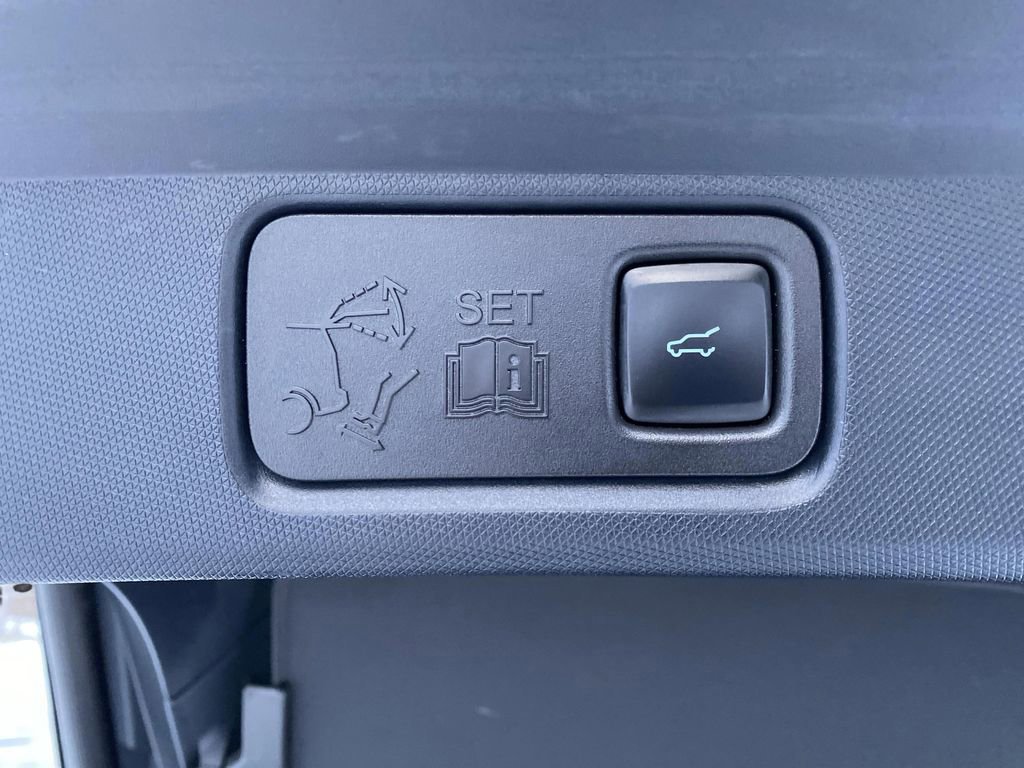 Certified 2022 Ford Mustang Mach-E Premium image 20