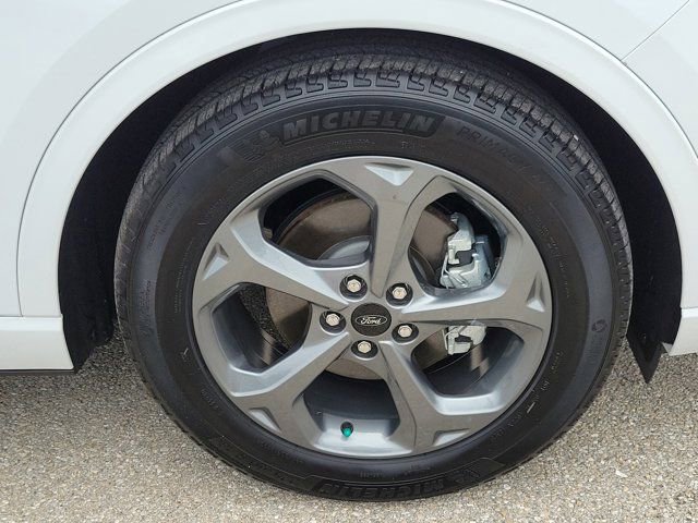 Certified 2023 Ford Escape ST-Line w/ Tech Pack #1 FWD image 11