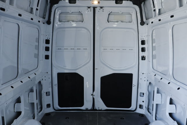 Used 2024 Mercedes-Benz Sprinter 2500 image 32