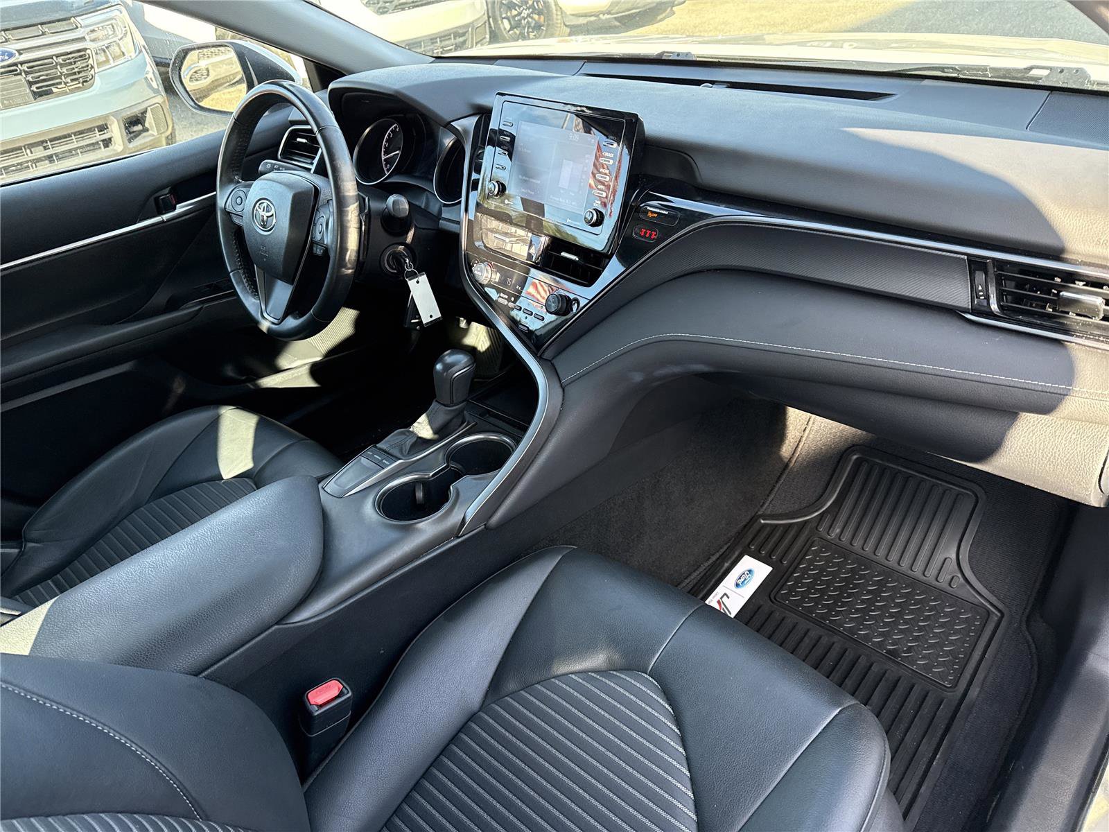 Used 2024 Toyota Camry SE image 49