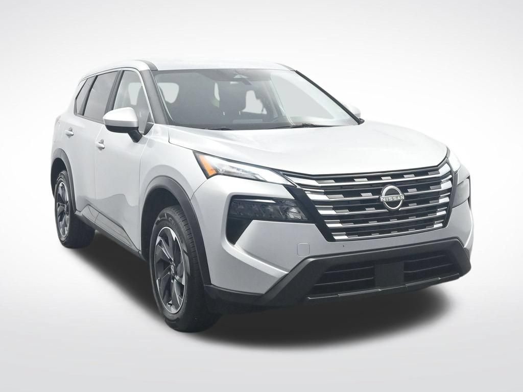Used 2025 Nissan Rogue SV FWD image 3