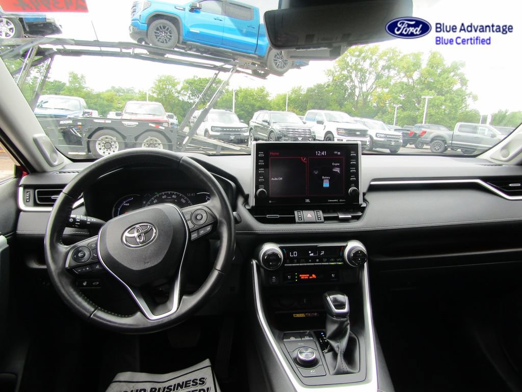 Used 2022 Toyota RAV4 Limited AWD/4WD image 4