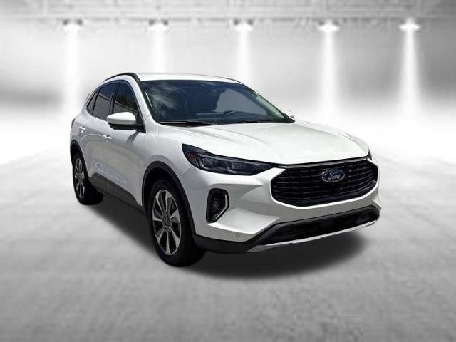 Certified 2023 Ford Escape Platinum AWD/4WD image 3