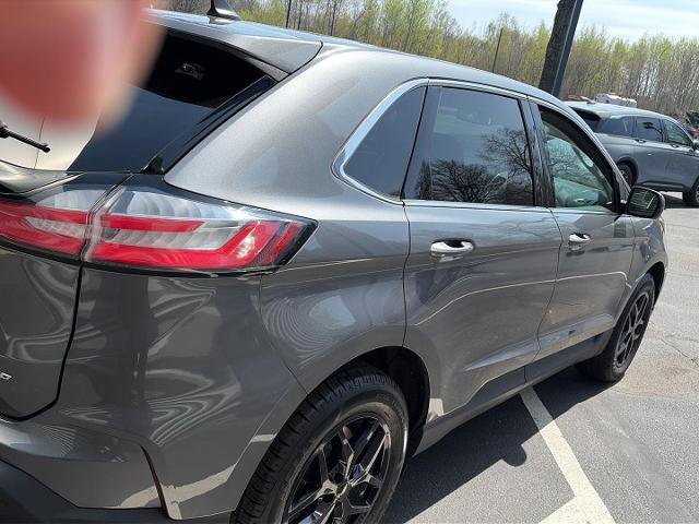Certified 2024 Ford Edge SEL w/ Convenience Package AWD/4WD image 5