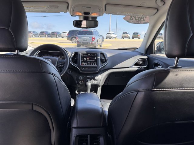 Used 2023 Jeep Cherokee Altitude Lux AWD/4WD image 39