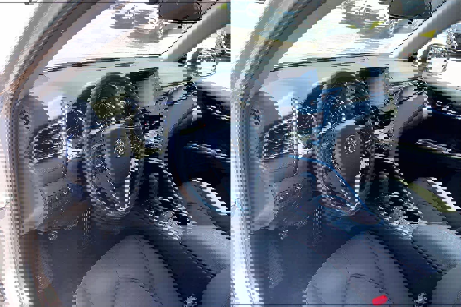 Used 2024 Toyota Camry LE FWD image 17