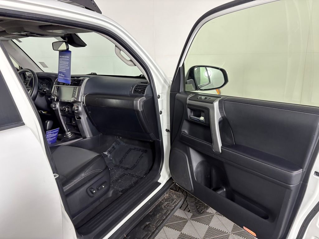 Used 2021 Toyota 4Runner SR5 Premium w/ Moonroof Package AWD/4WD image 36