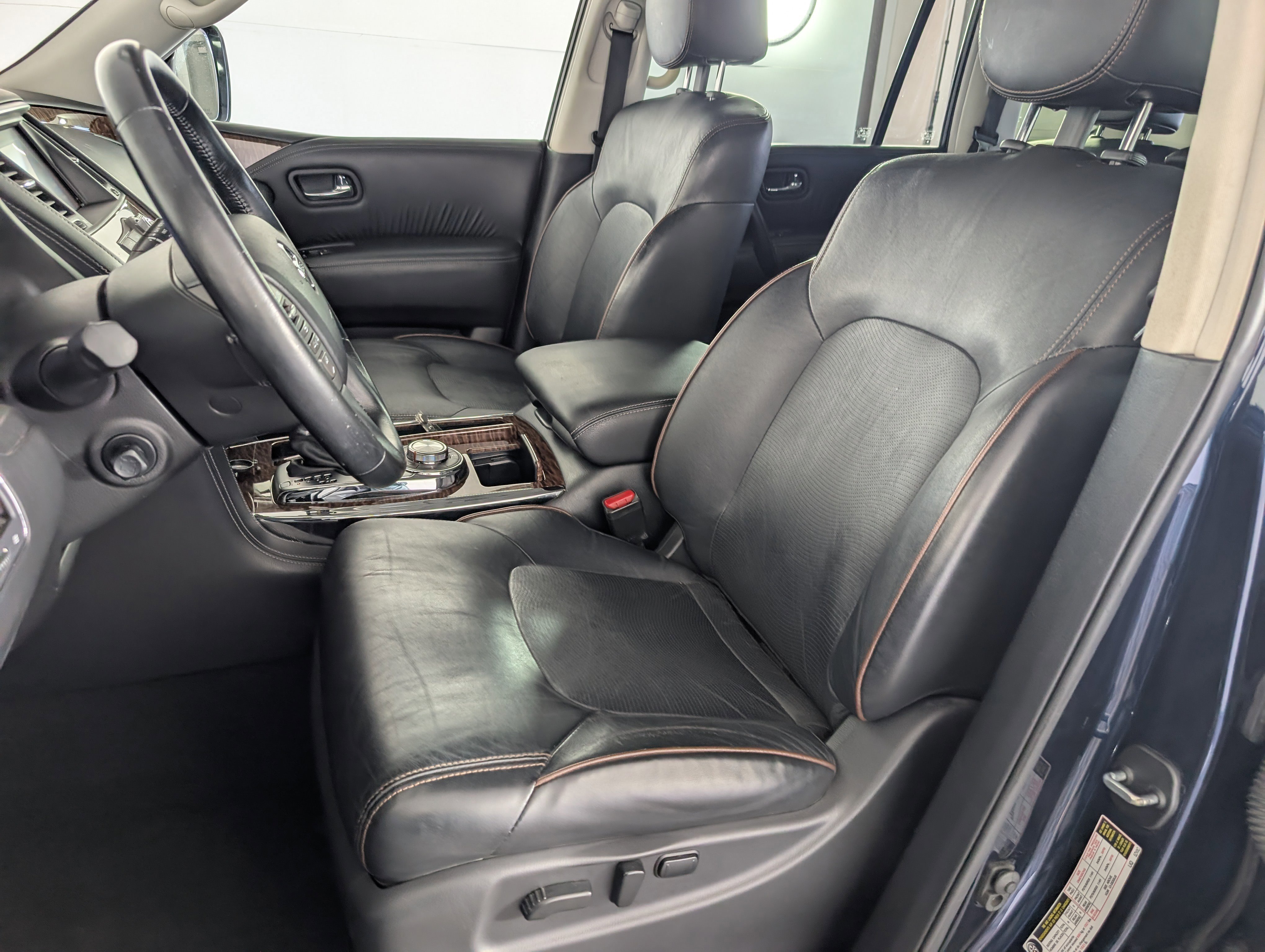 Used 2019 Nissan Armada Platinum image 12