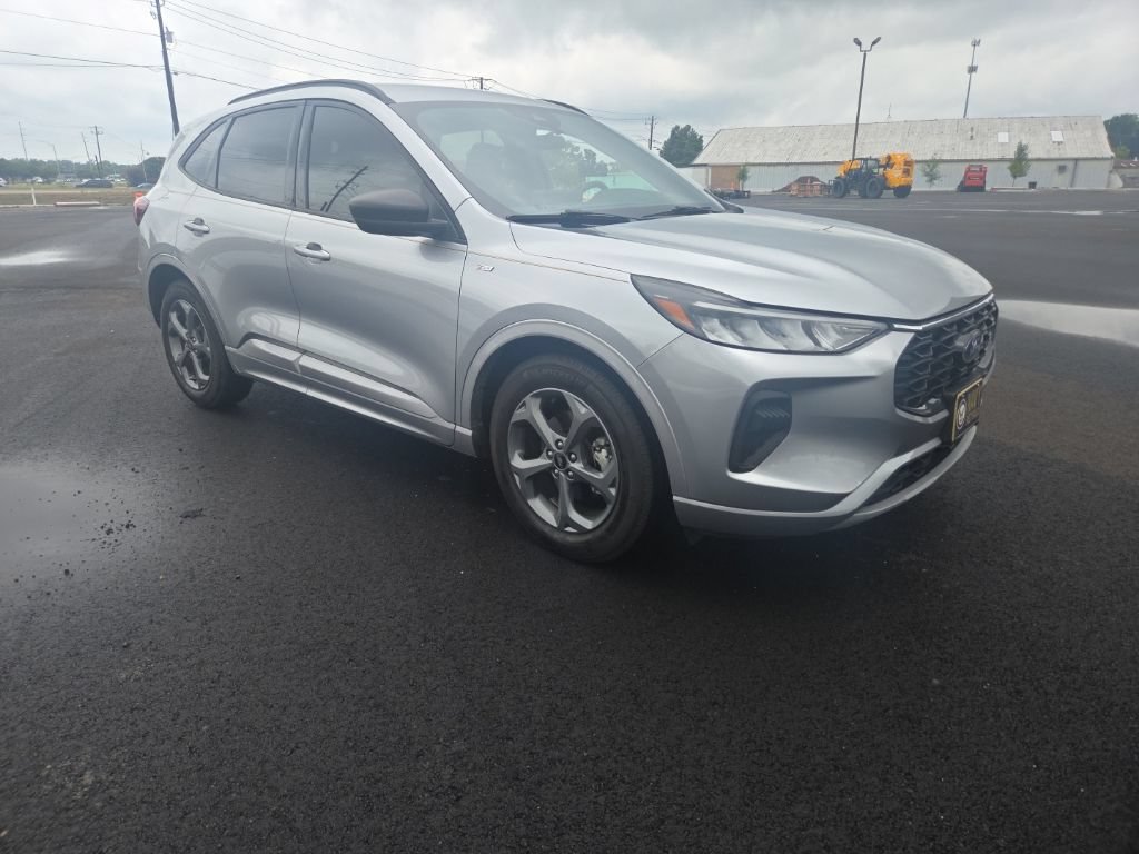 Certified 2023 Ford Escape ST-Line w/ Tech Pack #1 FWD image 18