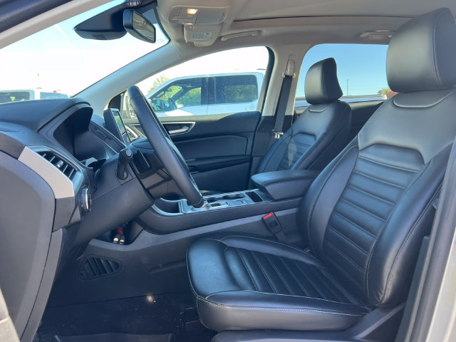 Certified 2024 Ford Edge SEL w/ Convenience Package AWD/4WD image 3