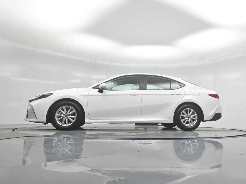 Used 2025 Toyota Camry LE FWD image 45