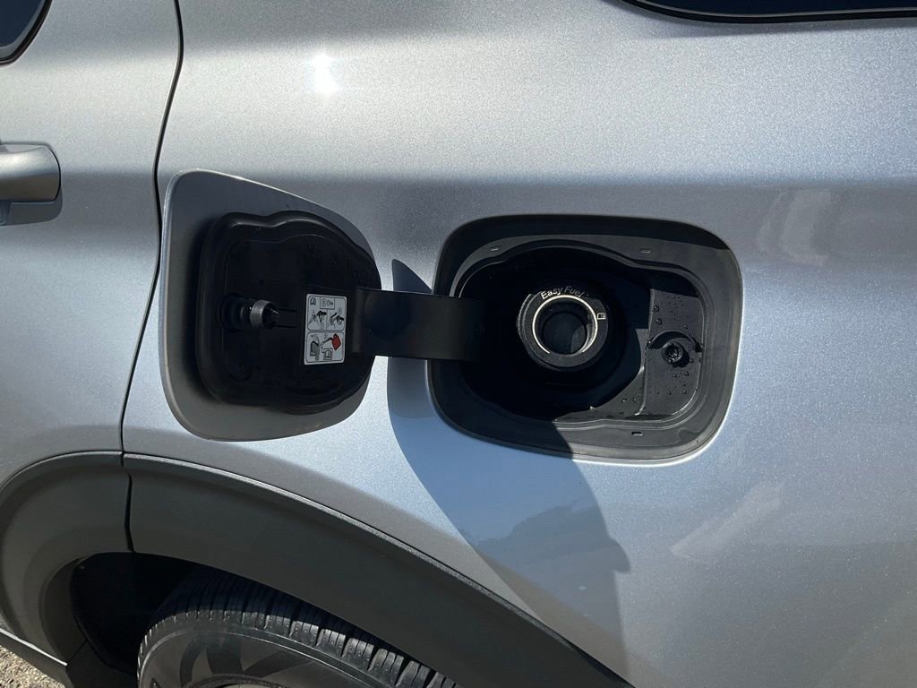 Certified 2022 Ford Explorer XLT w/ Equipment Group 202A image 35