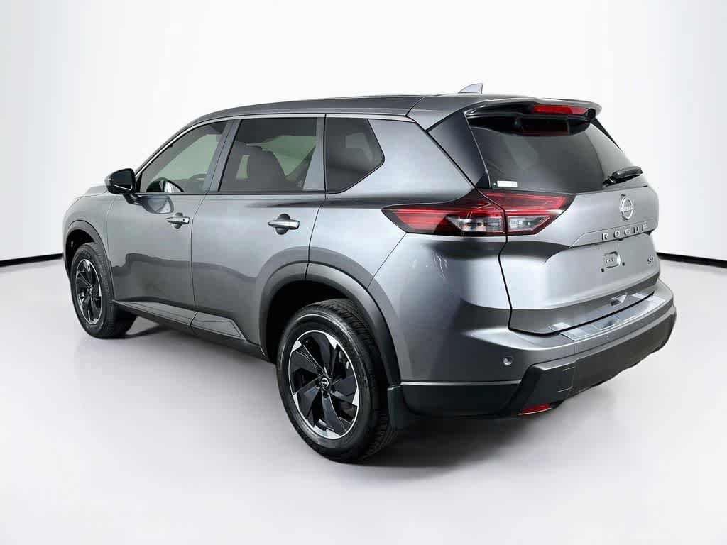 Used 2024 Nissan Rogue SV FWD image 4