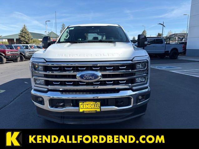 Certified 2025 Ford F350 Lariat w/ FX4 Off-Road Package AWD/4WD image 8