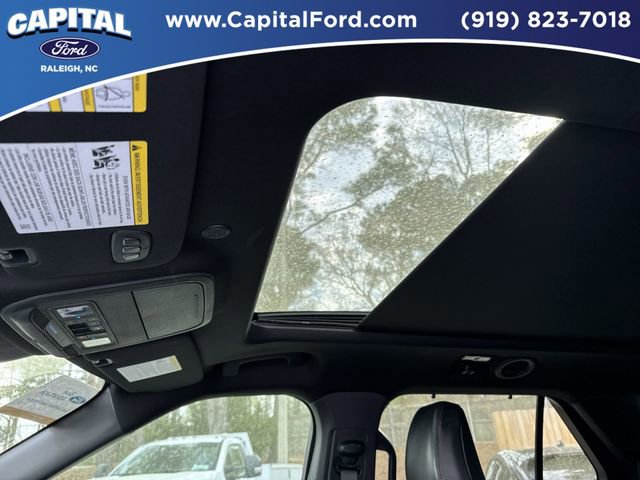 Certified 2025 Ford Explorer ST-Line w/ Premium Package AWD/4WD image 24