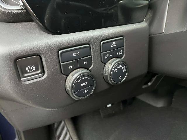Used 2023 Chevrolet Silverado 1500 LT AWD/4WD image 19