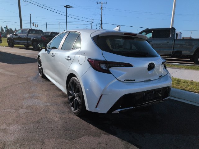 Used 2024 Toyota Corolla XSE FWD image 3