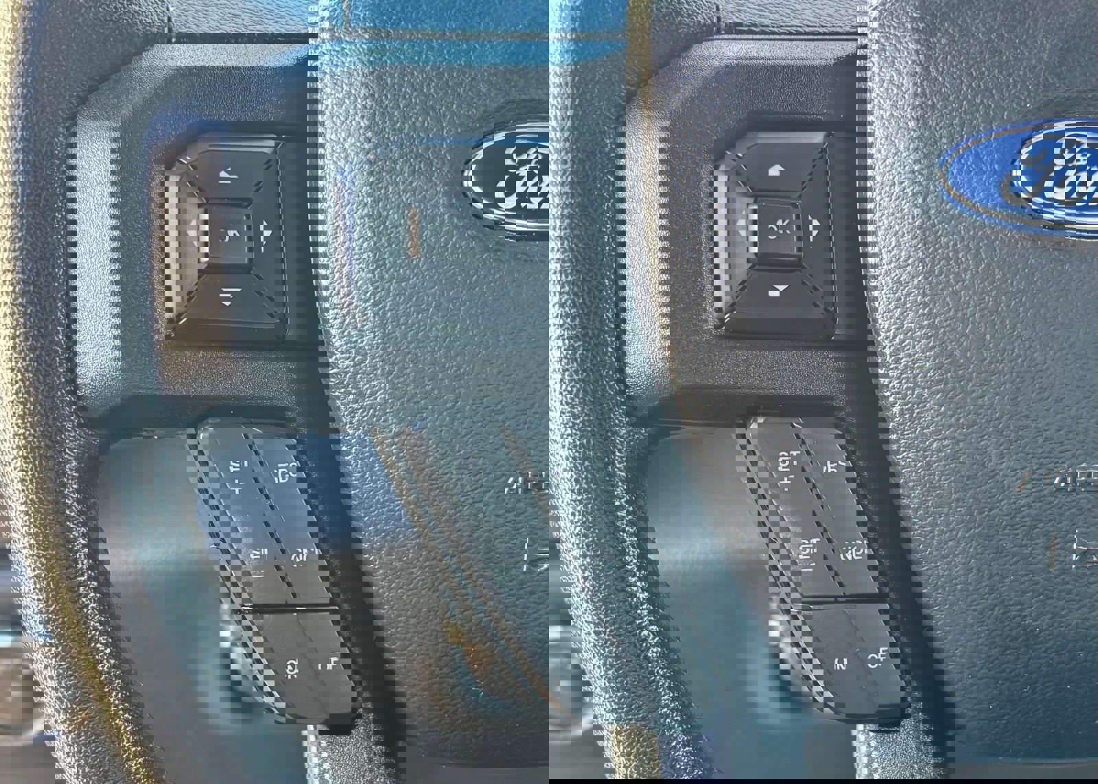 Certified 2020 Ford F150 XLT w/ Equipment Group 302A Luxury image 31