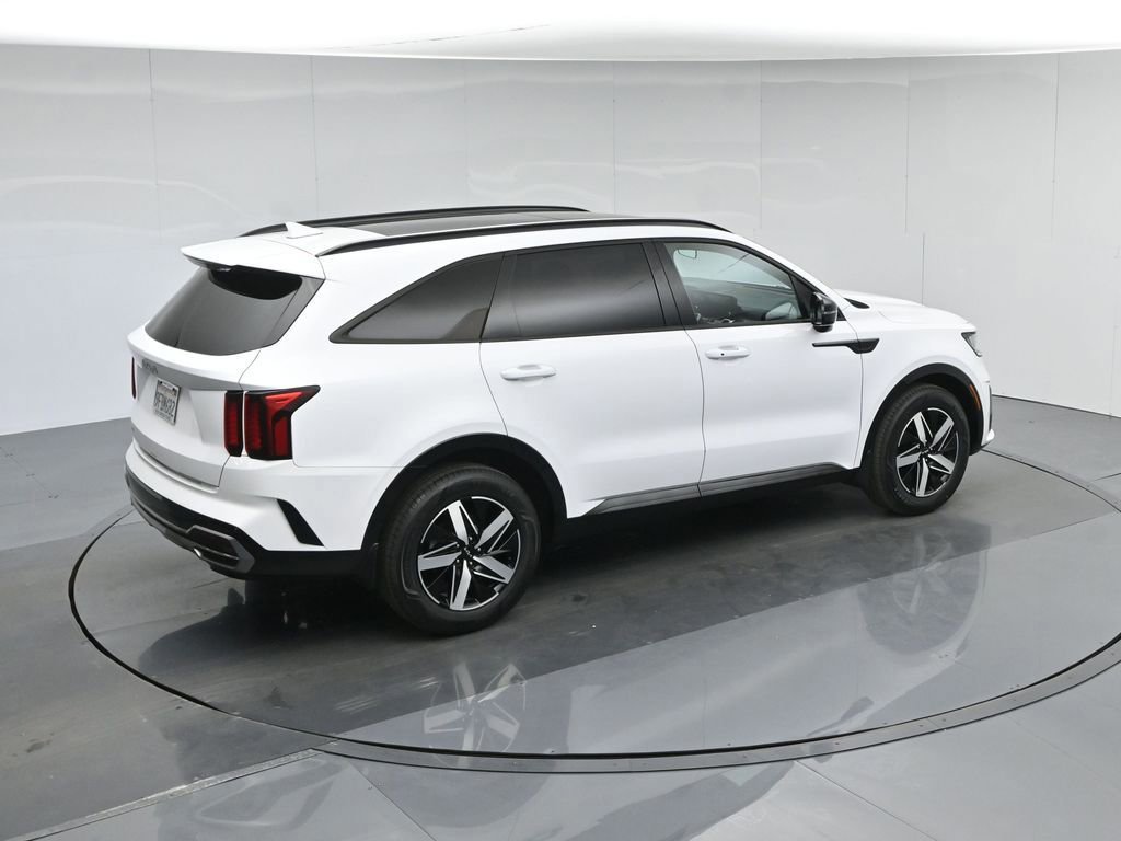 Used 2023 Kia Sorento S w/ Panoramic Sunroof Package image 13