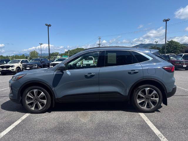 Certified 2023 Ford Escape Platinum w/ Premium Technology Package AWD/4WD image 6