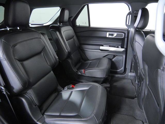 Certified 2024 Ford Explorer XLT w/ Equipment Group 202A AWD/4WD image 16