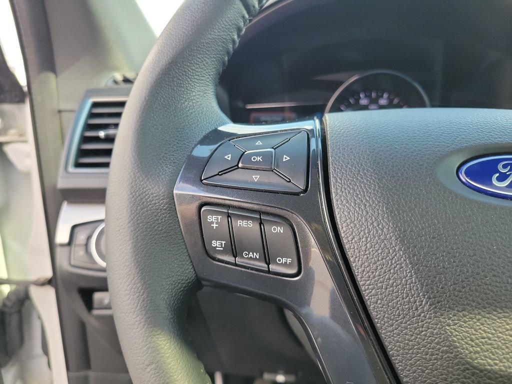 Certified 2019 Ford Explorer XLT w/ Equipment Group 202A AWD/4WD image 24