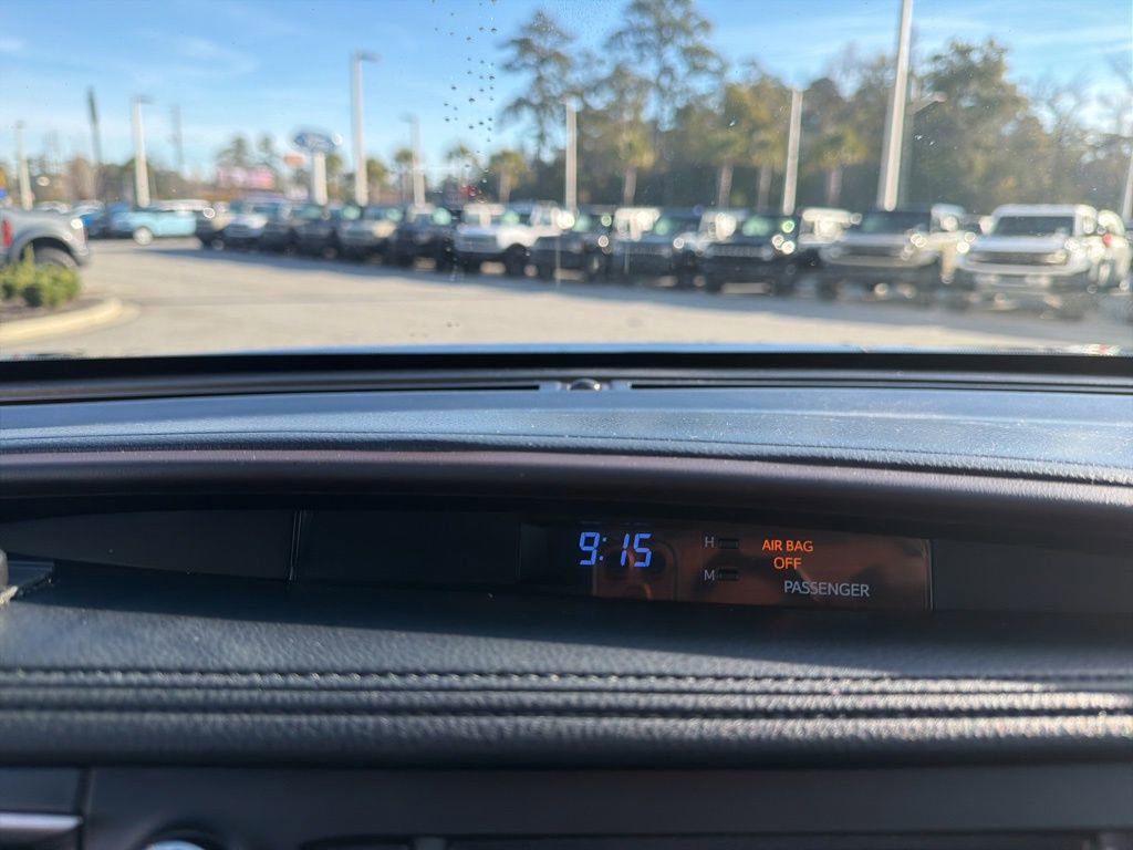 Used 2019 Toyota Highlander LE image 27