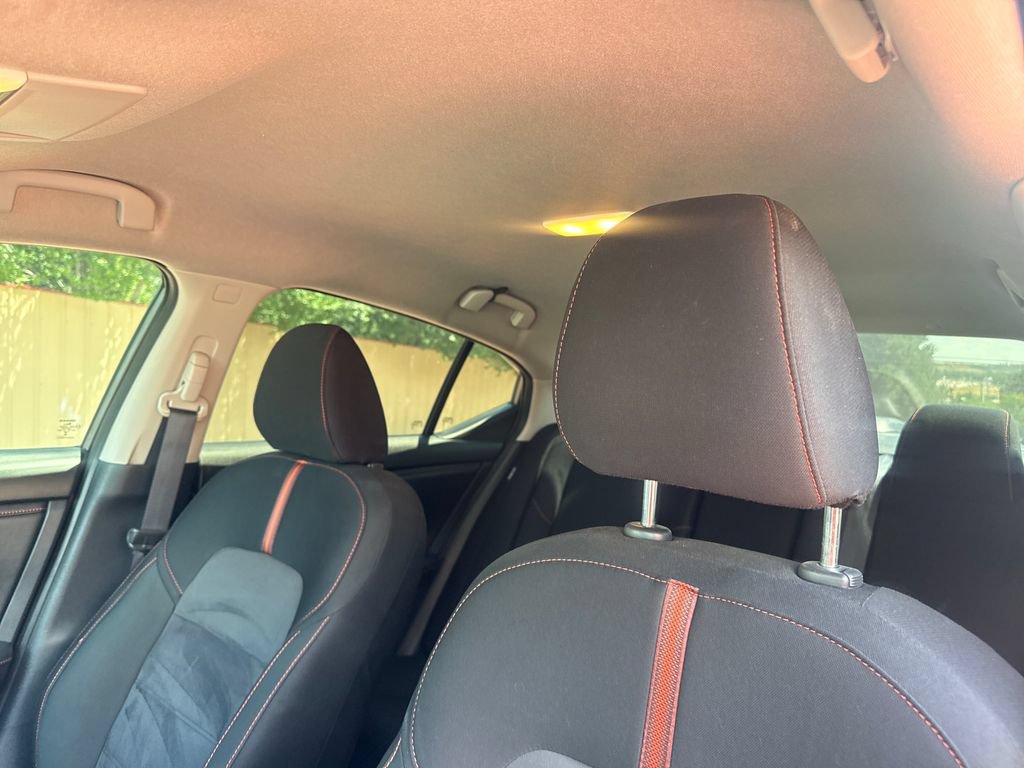 Used 2025 Nissan Sentra SR FWD image 12