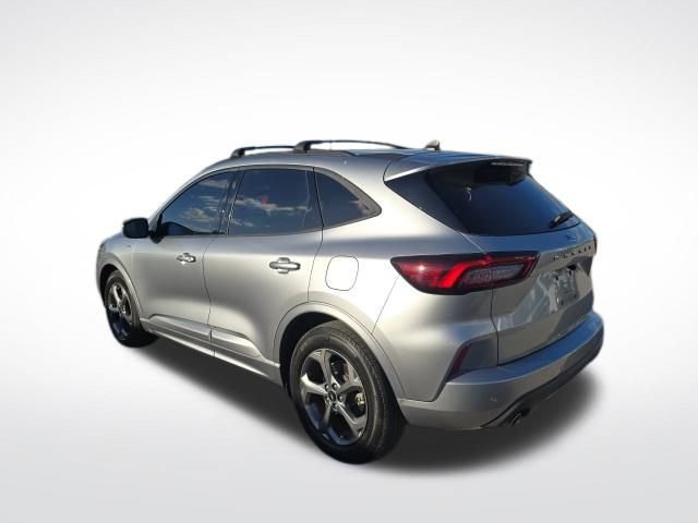 Certified 2023 Ford Escape ST-Line w/ Tech Pack #1 image 5