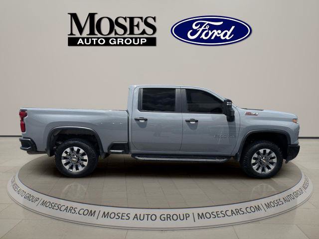 Used 2025 Chevrolet Silverado 2500 Custom w/ Custom Value Package AWD/4WD image 2