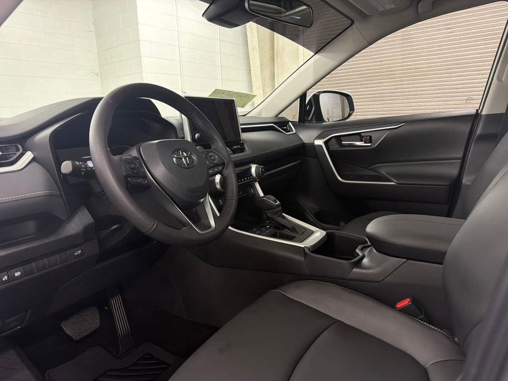Used 2025 Toyota RAV4 XLE Premium image 11